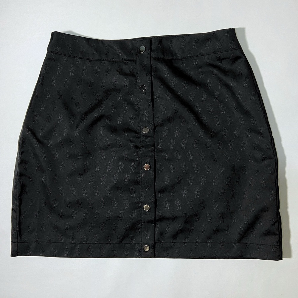 Kittenish Linds Black Satin Skirt
Style #CS2990K
Brand new with tags